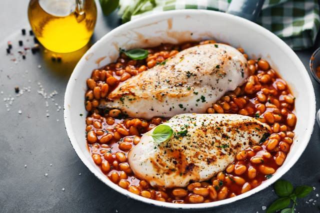 Tuscan Chicken with Beans